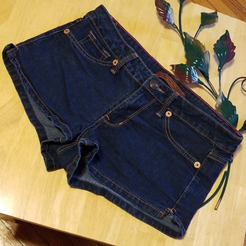 Domaine brand jeans  short size 9